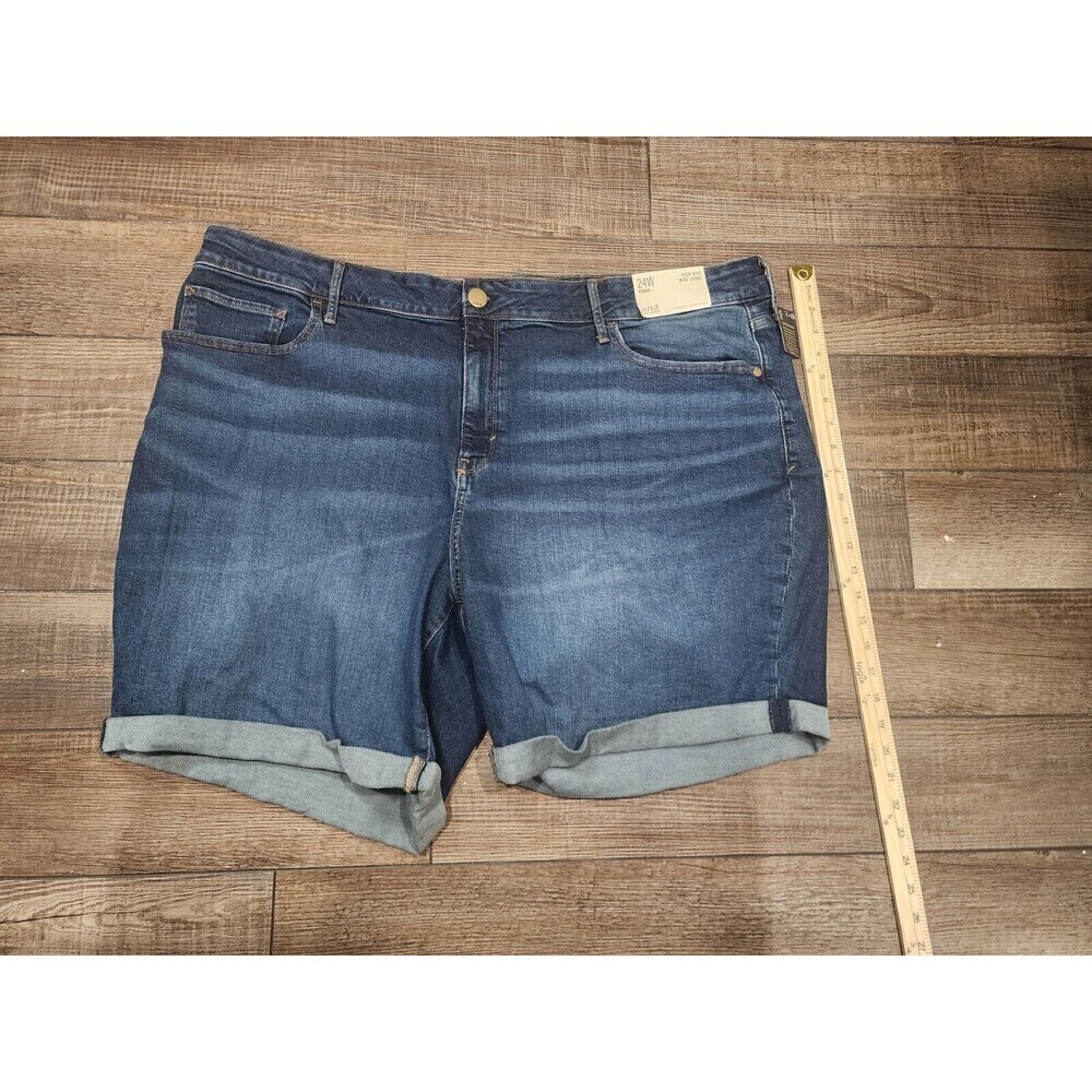 NWT Reg $42 A.n.a High Rise Midi Denim Shorts size 24W 8" Inseam Stretch